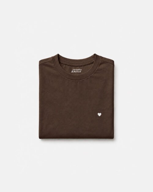 Camiseta Basique Coração - Marrom Jacarandá Camiseta Basique Coração - Marrom Jacarandá