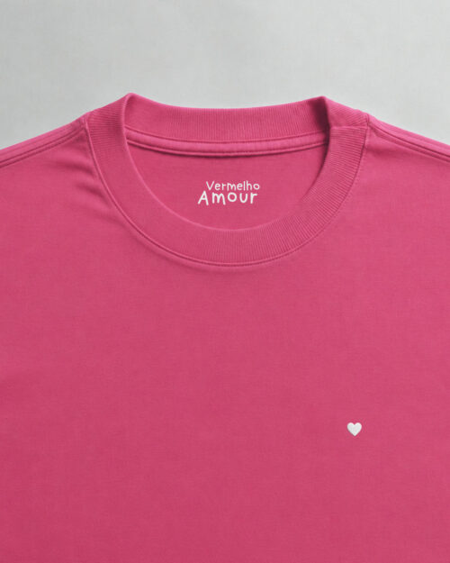 Camiseta Comfort Coração - Magenta Tropicale Camiseta Comfort Coração - Magenta Tropicale