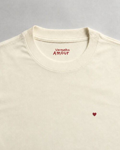 Camiseta Comfort Coração - Sangria Camiseta Comfort Coração - Sangria