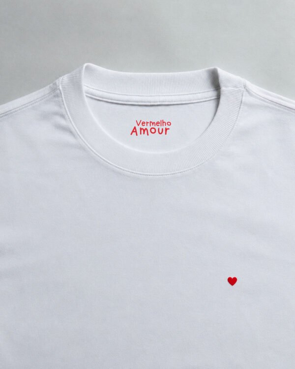 Camiseta Comfort Coração - Class Branca