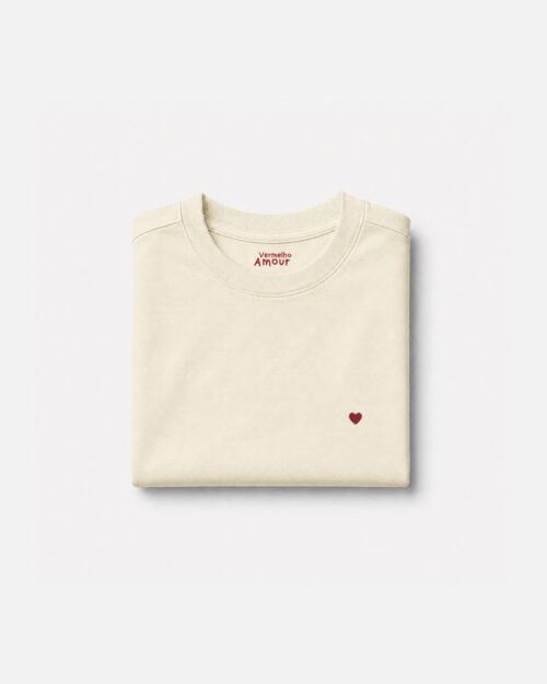 Camiseta Comfort Coração - Sangria Camiseta Comfort Coração - Sangria