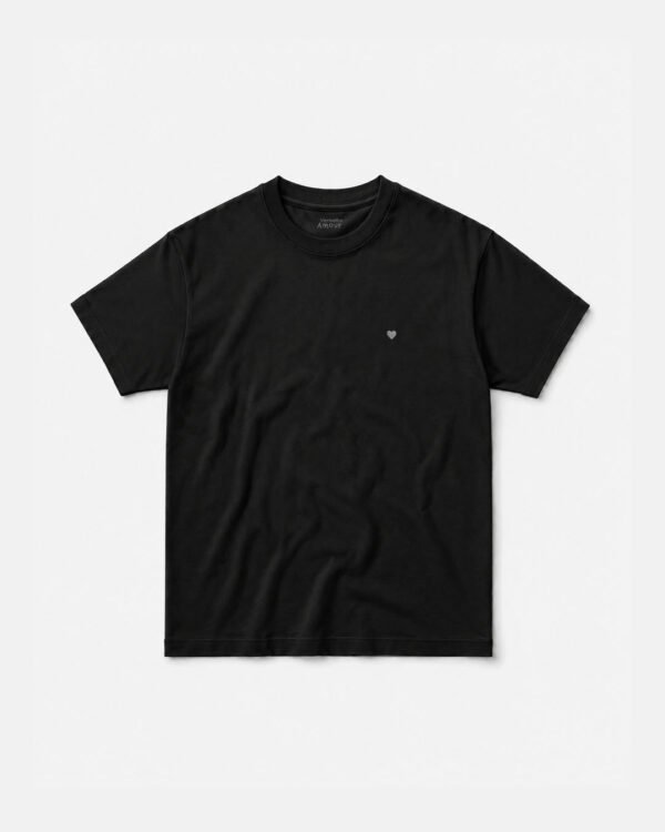 Camiseta Comfort Coração Refletivo - Preta Camiseta Comfort Coração Refletivo - Preta