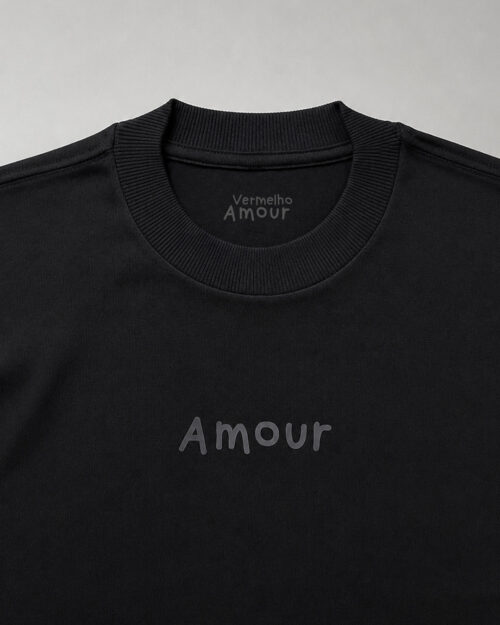 Camiseta Club Amour Refletivo Aurora - Preta Camiseta Club Amour Refletivo Aurora - Preta